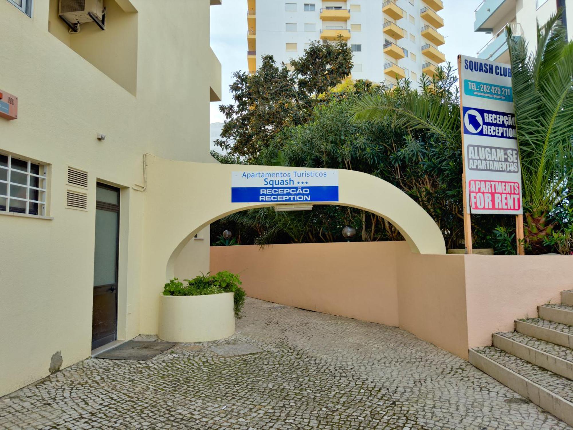 Squash Club Apartamentos Portimão Exteriör bild